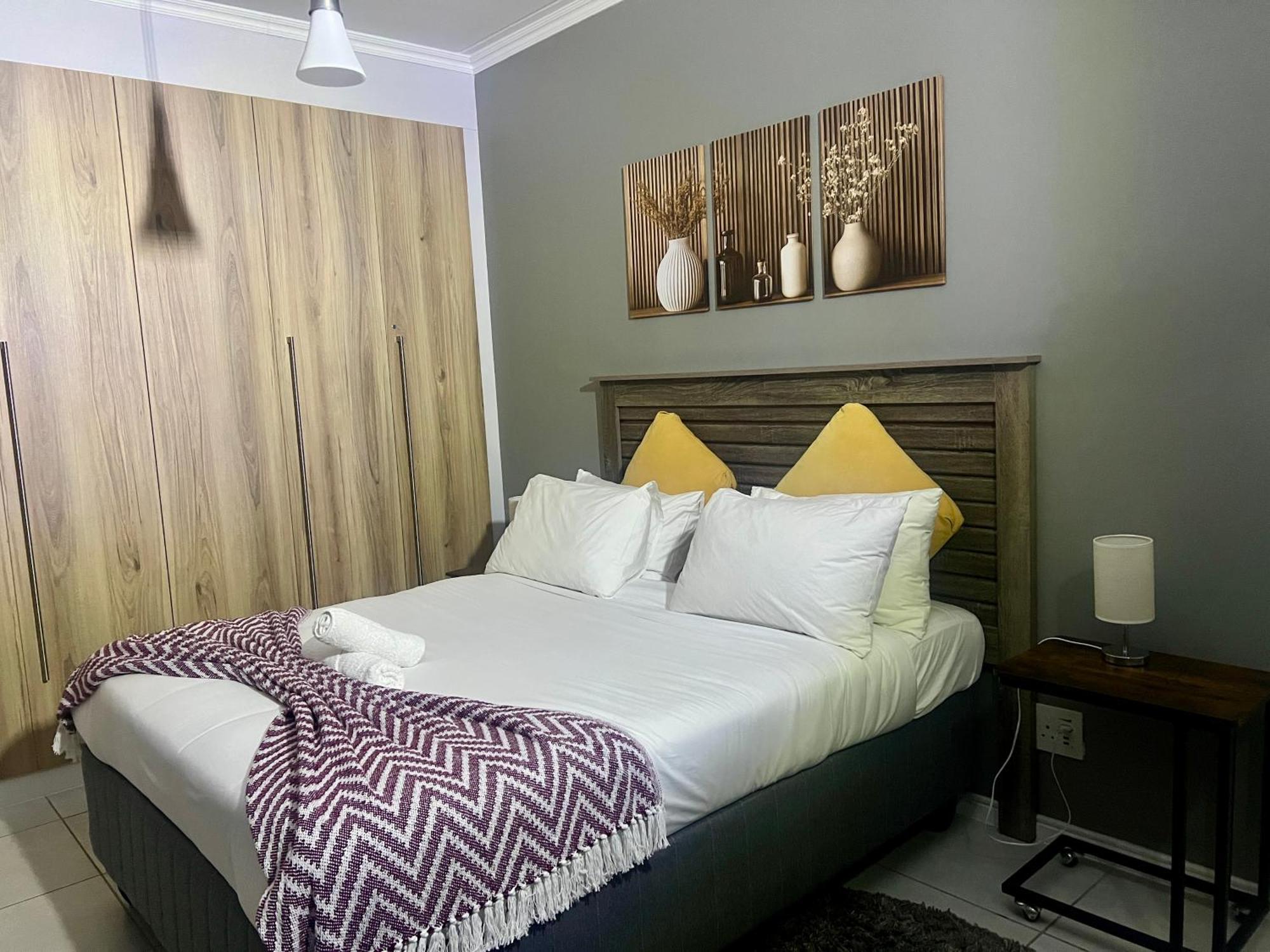 Apartment The Coziplace One Cape Town